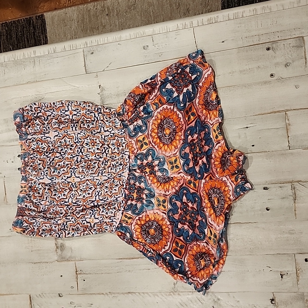 Size medium strapless rompers with pockets